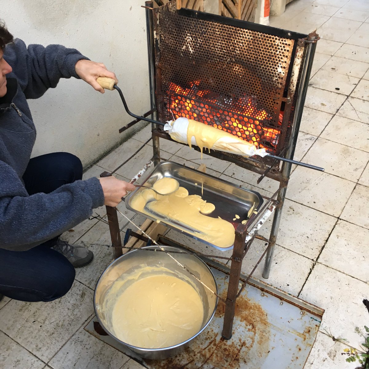 Fabrication Cône Pour Gâteau à La Broche Organiser Sociable Plantation appareil pour fabriquer le gateau a la broche  bien Événement acceptable