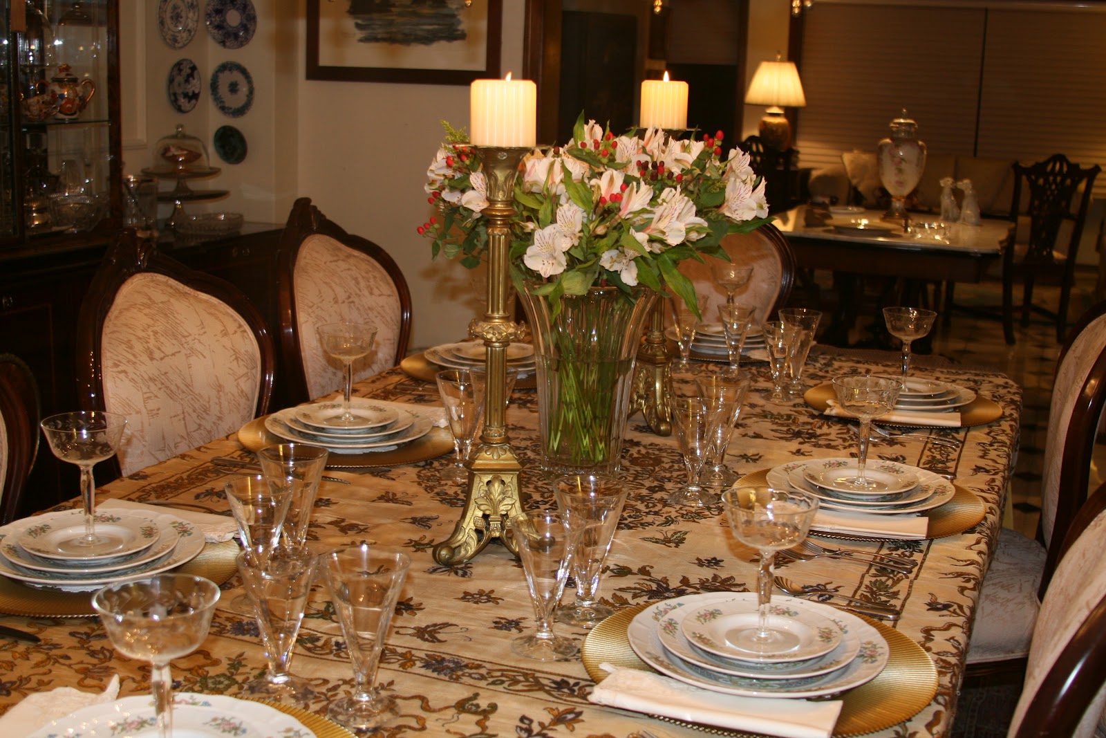 FABBY'S LIVING: FABBY: Italian Tablescape