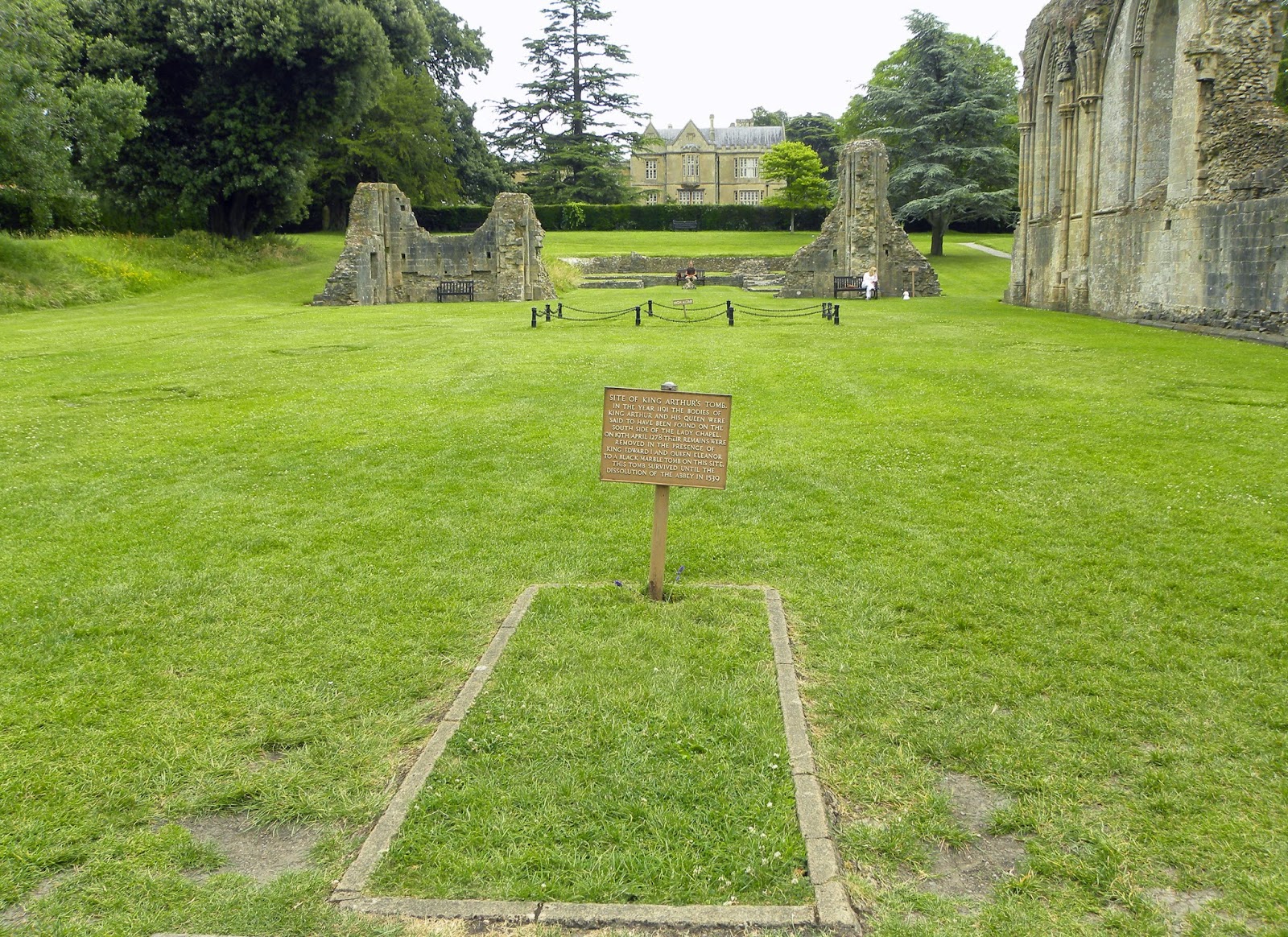 The World According to Barbara GLASTONBURY ABBEY AND KING ARTHUR’S GRAVE
