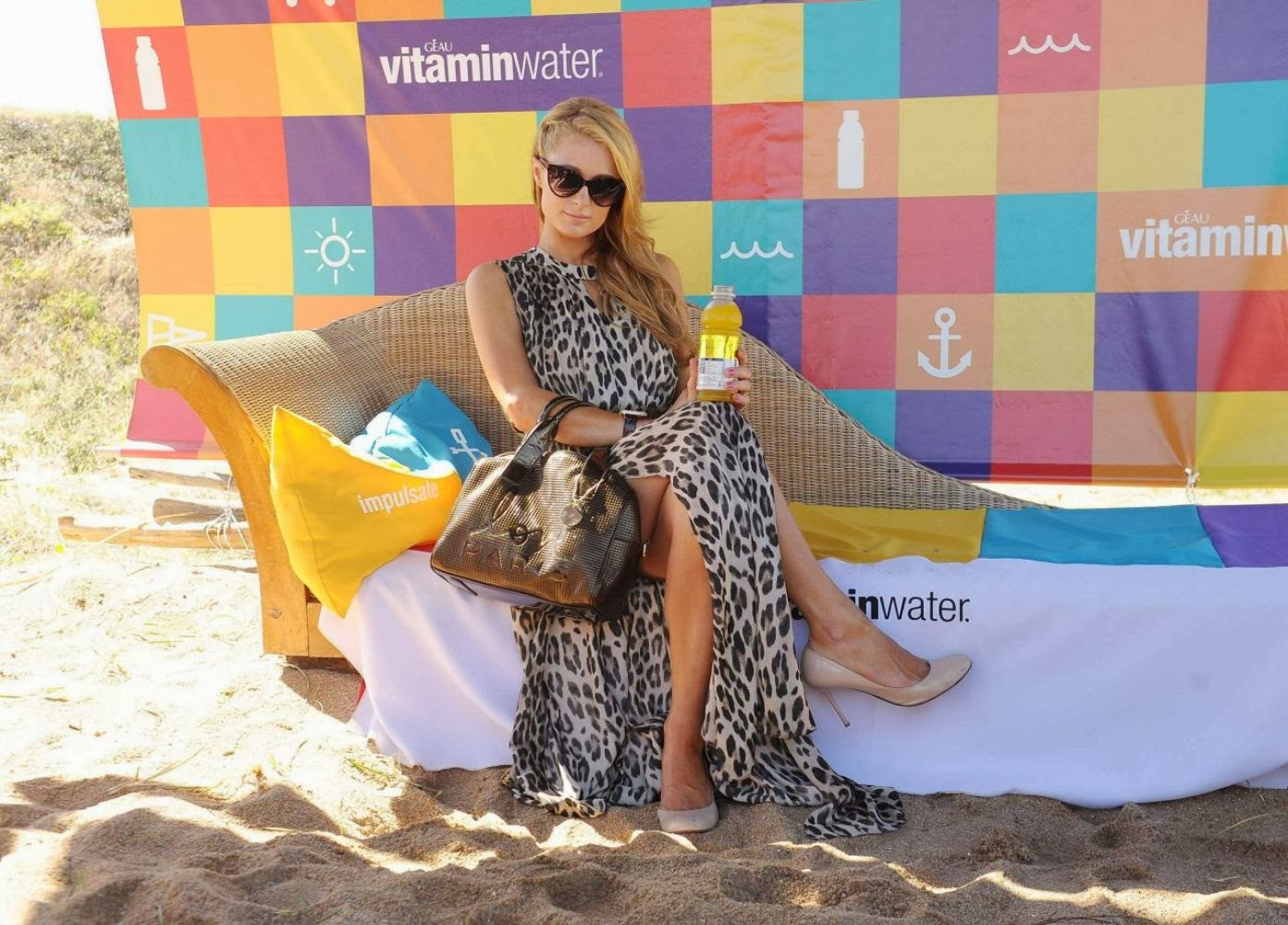 Paris Hilton Upskirt Butts Flashing While Visits Uruguayan Beach Resort Nude Celebrities