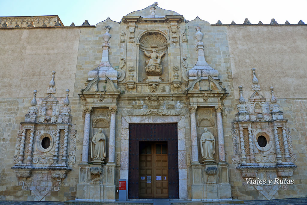 Portada de la Iglesia del Monasterio de Poblet, Tarragona