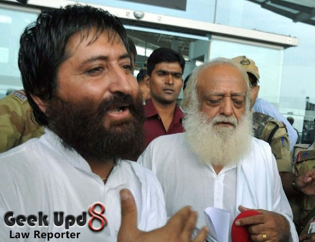 Asaram Bapu arrested for Rape with Minor girl from Indore ashram, Will be taken to Jodhpur via Delhi by Police