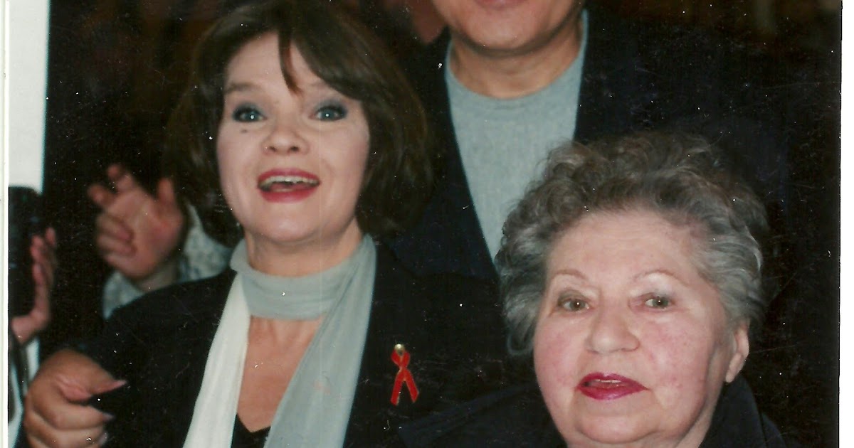 Margareta Paslaru Deruleaza 62 De Ani Creativi Pe Multiple Planuri Margareta Paslaru Arhiva Doamna Camelia Dascalescu Si Marius Teicu