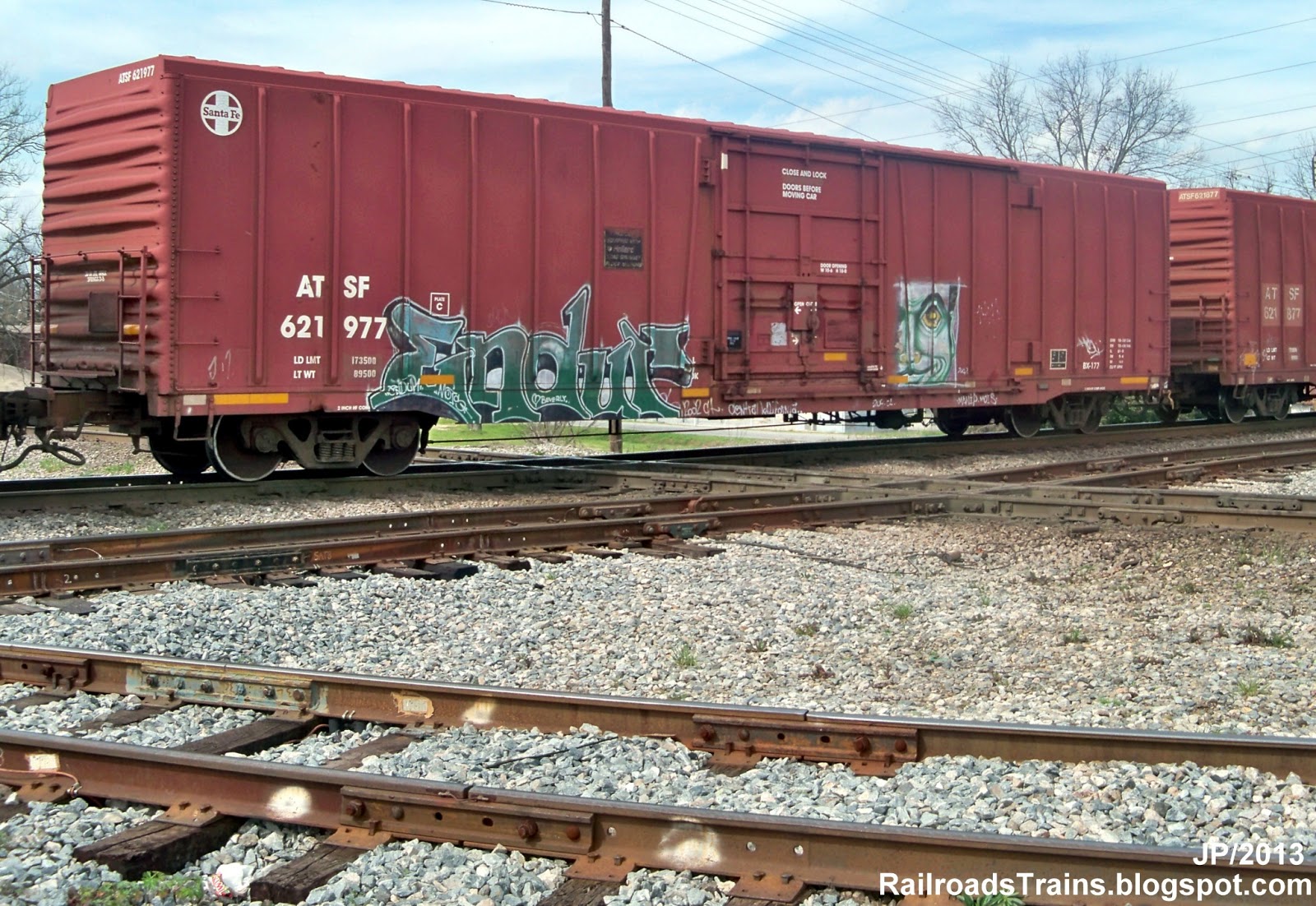 RAILROAD Freight Train Engine EMD GE Boxcar BNSF,CSX,FEC