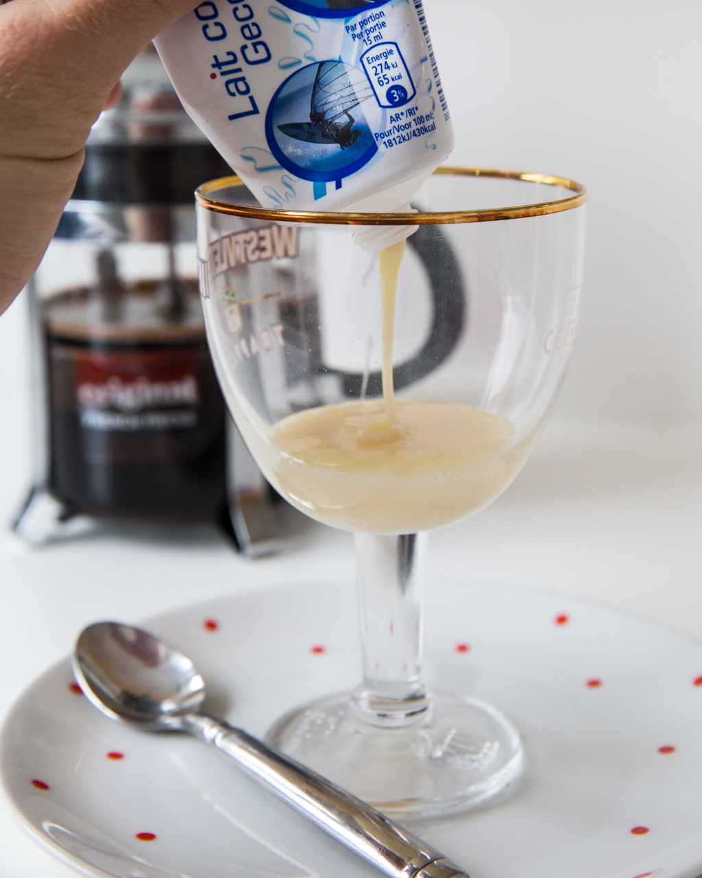 Mama Tommy's Cafe Bonbon Espresso with Sweetened Condensed Milk [Zack]