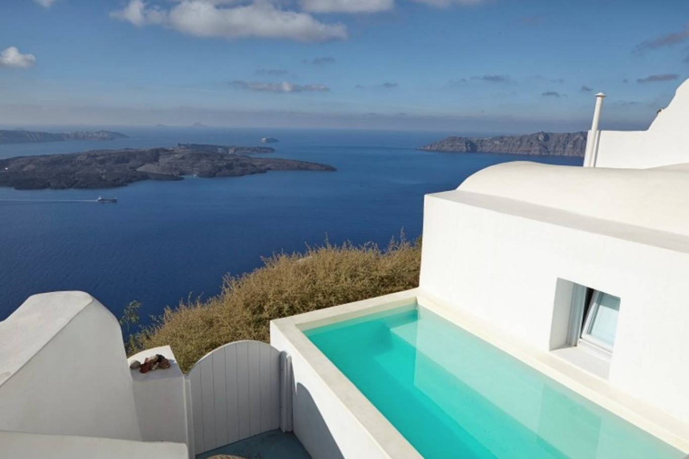 Best Airbnb's in Santorini, Greece 5 best AirBnB's for your next trip