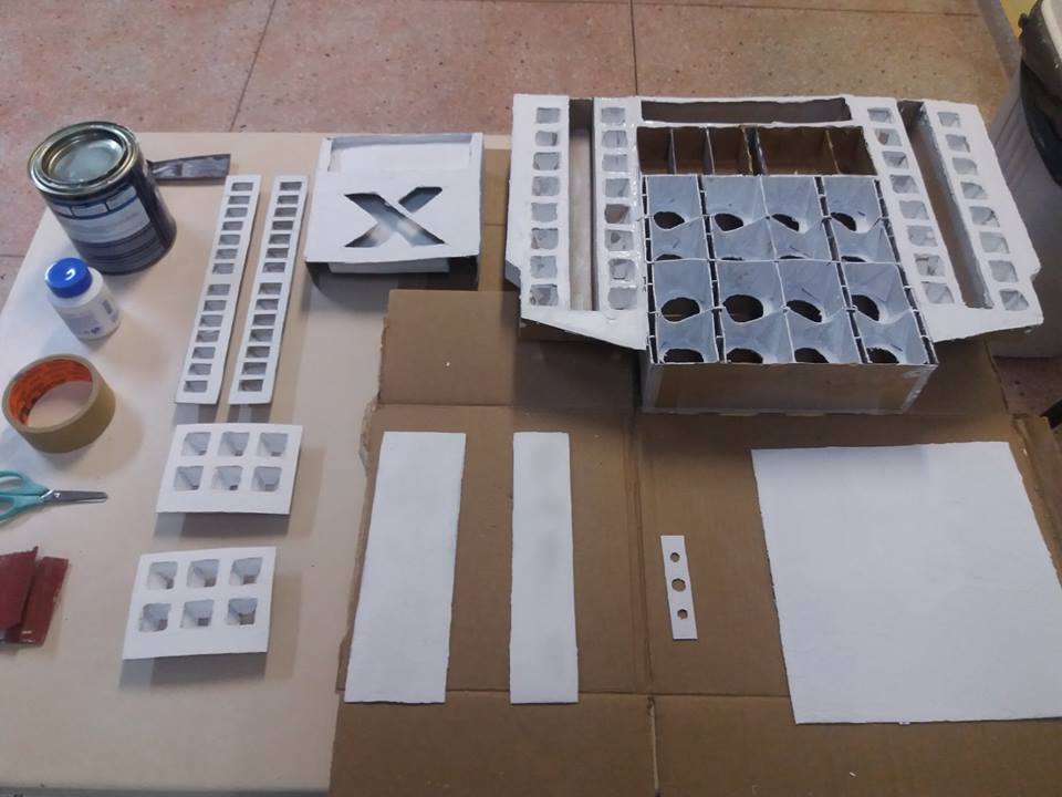 Maquete em construção : Mini Paredão eletrônico – 10 Dimensões