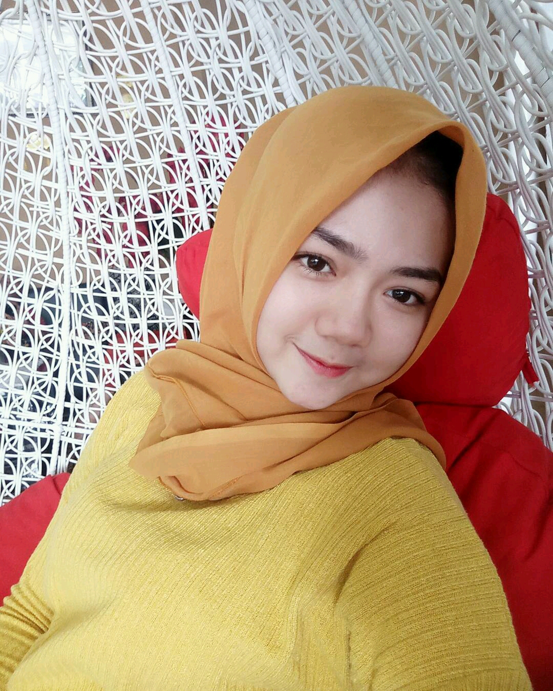 Foto gadis berjilbab cantik terbaru - CantikaMagz