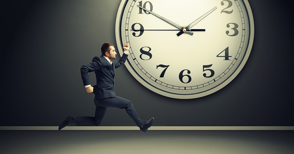 Билл теркотт 11. Одинаковые числа на часах 23-32. Повторяющие цифры на часах. Электронные часы 23 00. Время 3 11 22.