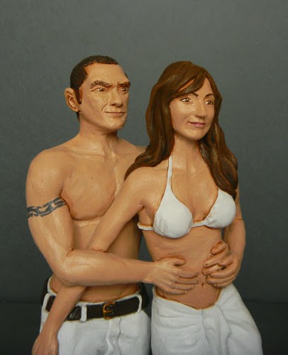 fidanzati spiaggia fidanzata bikini statuina realistica idee regalo orme magiche