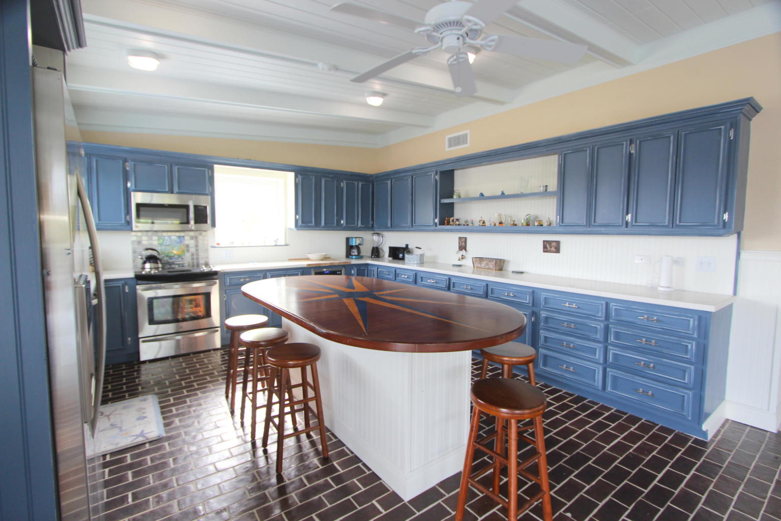 Real Estate in the Florida Keys Just reduced in Port Largo 4/3 1,2