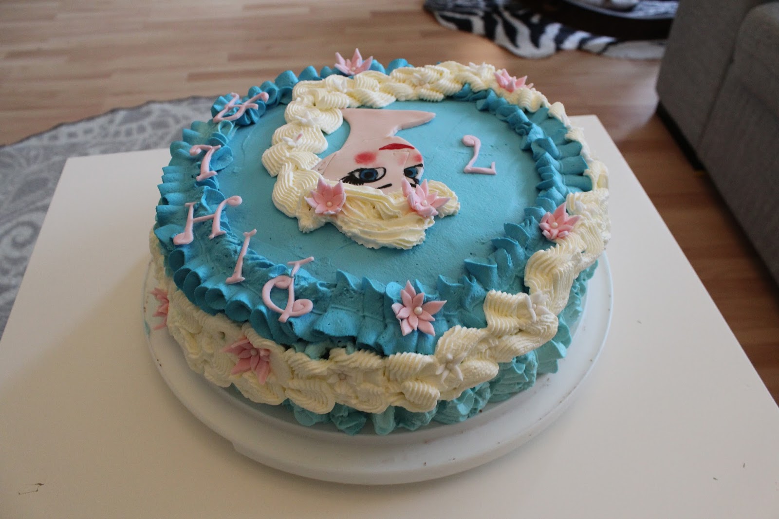 Sonjan Kakkuset Frozen Elsakakku