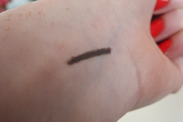 a photo of smoke liner swatched