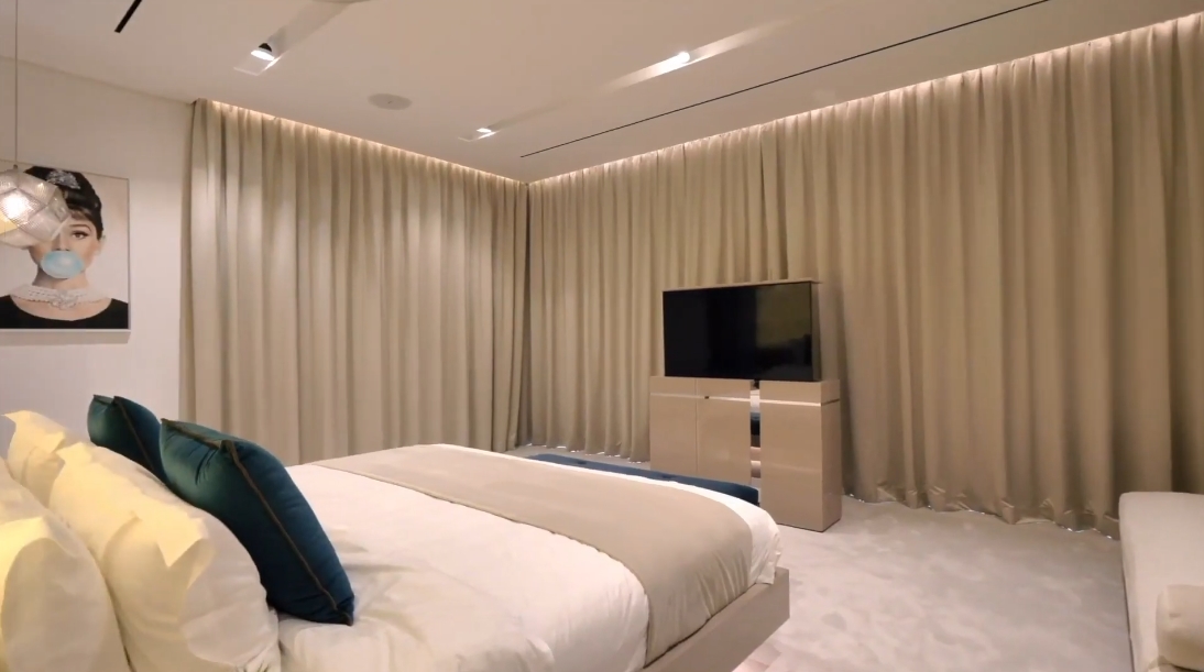 92 Interior Design Photos vs. ONE100, Palm Jumeirah Dubai Luxury Beach Mansion Tour