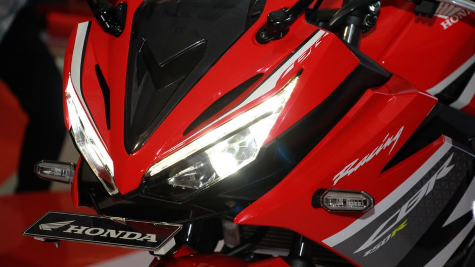 Honda Cbr150r Hd Wallpaper Download