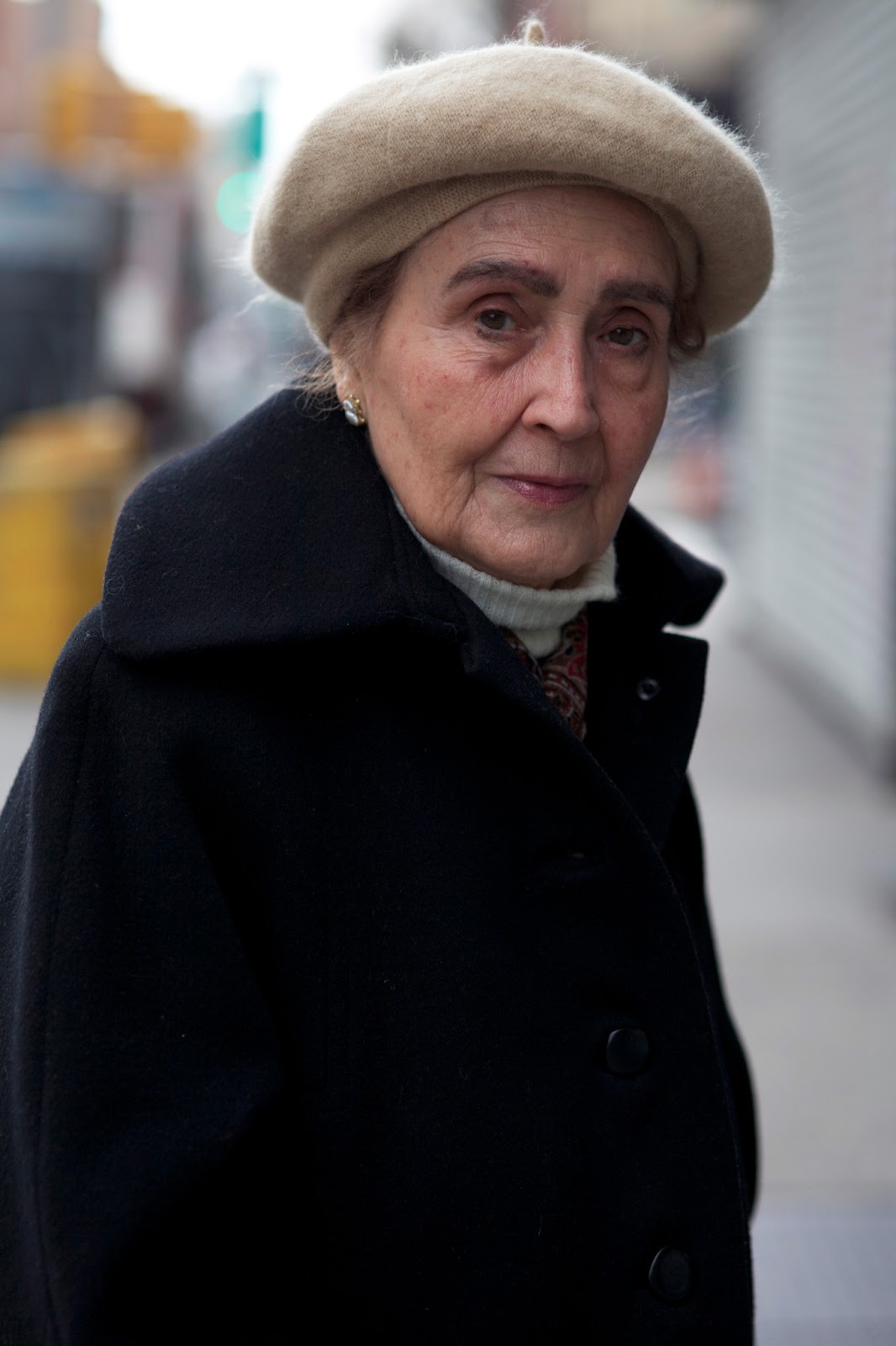 Мейр из исттауна. Какой цвет волос выглядит дорого и ухоженно. Стоковая женщина. Ист жен. Красивые женщины лидеры.