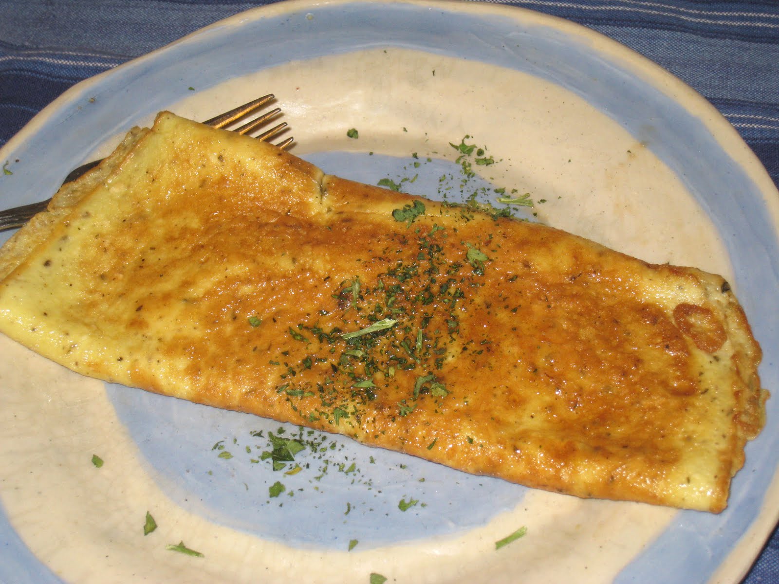 Cooking without a Net: Quick Cheese Omelette