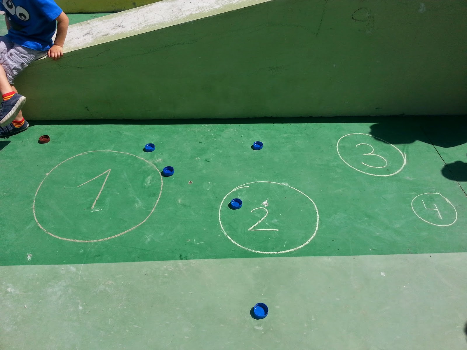 UNA ESCUELA UNA ILUSION JUEGOS DE PATIO