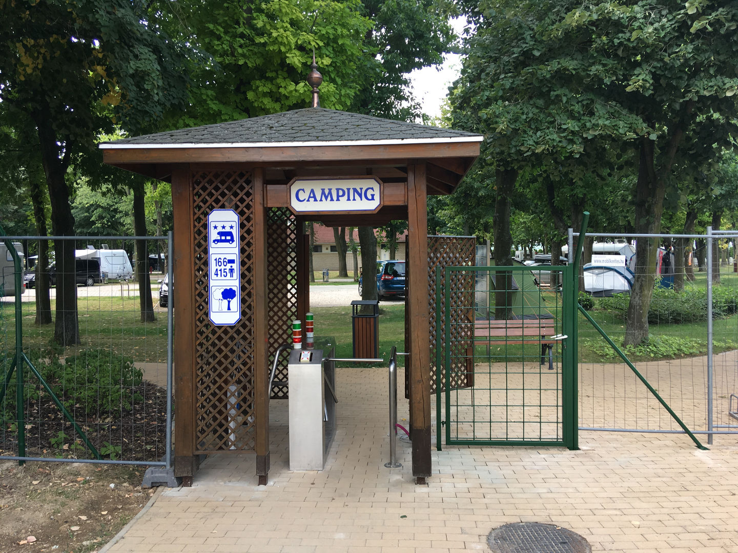 Wszedzie Dobrze Wegry Kemping Termal Gyogykemping W Bukfurdo Buk