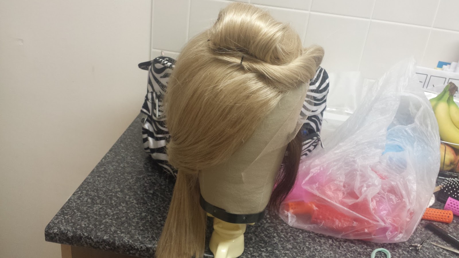 Wig Wonderland How to style acrylic wig