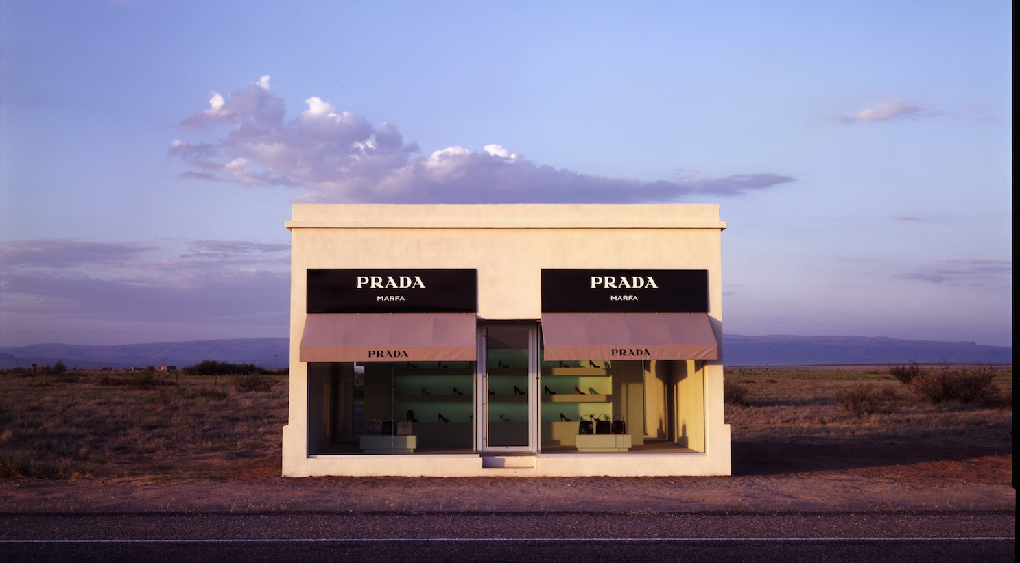 PRADA MARFA, ¿sabes qué es? - Marclovesme | Moda, sneakers y viajes