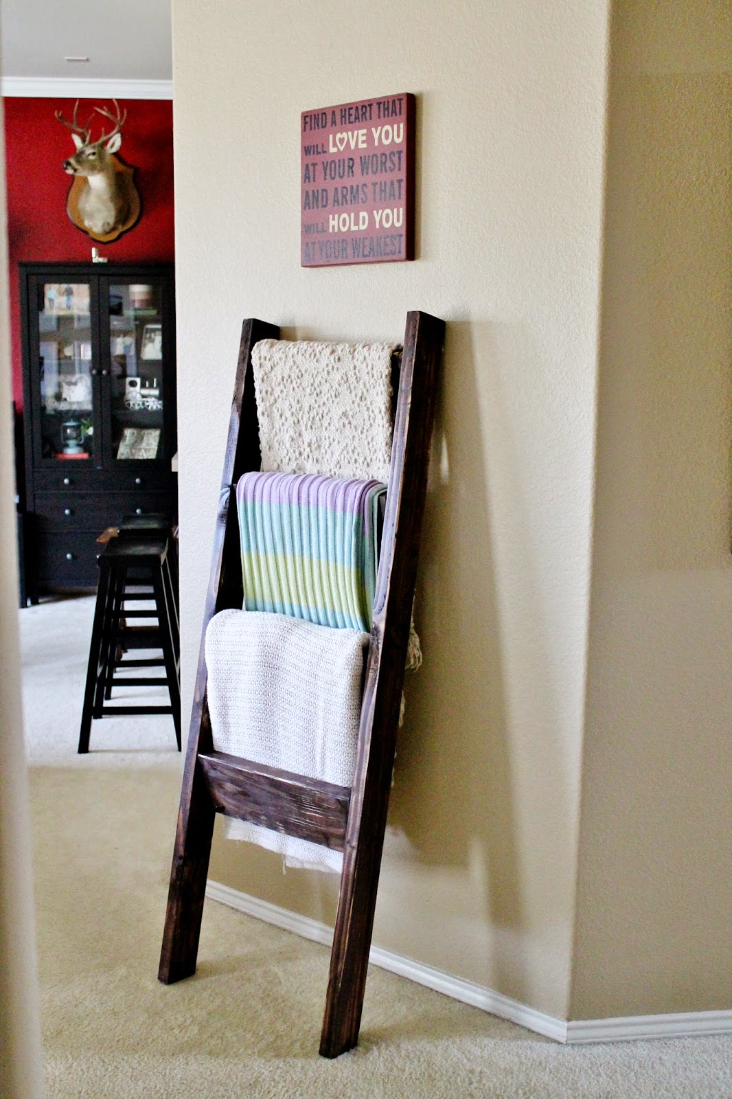 Tucker Up DIY Blanket Ladder
