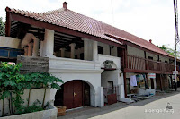 langgar tinggi pekojan