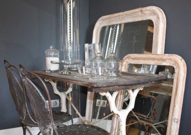 Theshopof744/La Tienda ONLINE 744: MESA y SILLAS de HIERRO de estilo