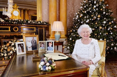 Meghan Markle's Xmas Gift To The Queen Revealed