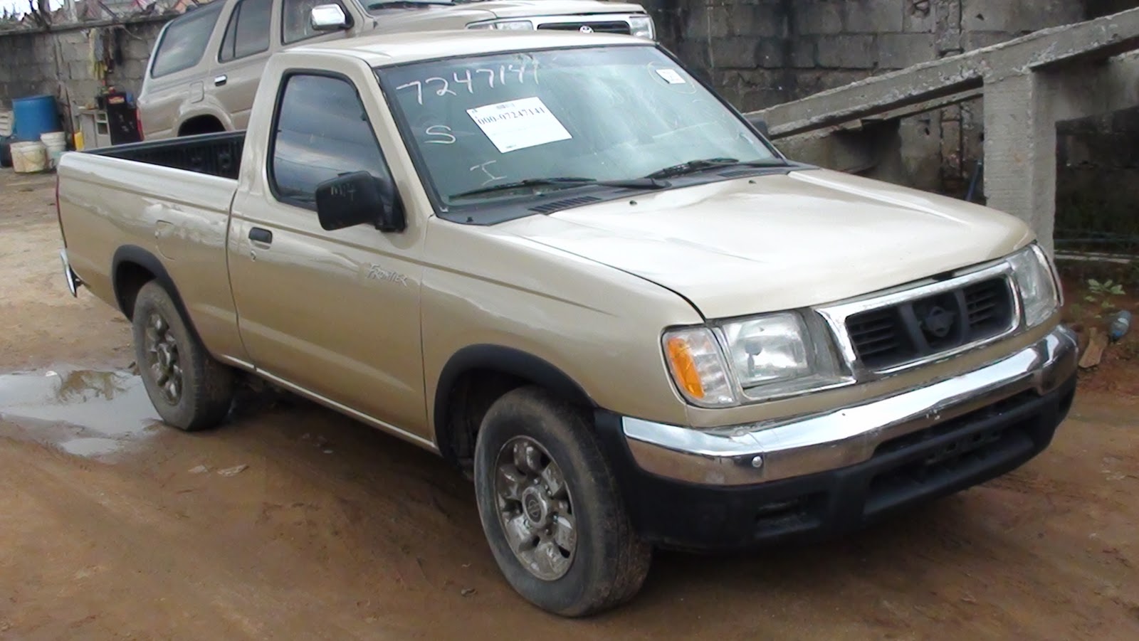 exoticautomobiles: 1996 Nissan Frontier