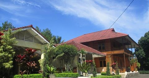 Download Villa Alamanda Cisarua Background