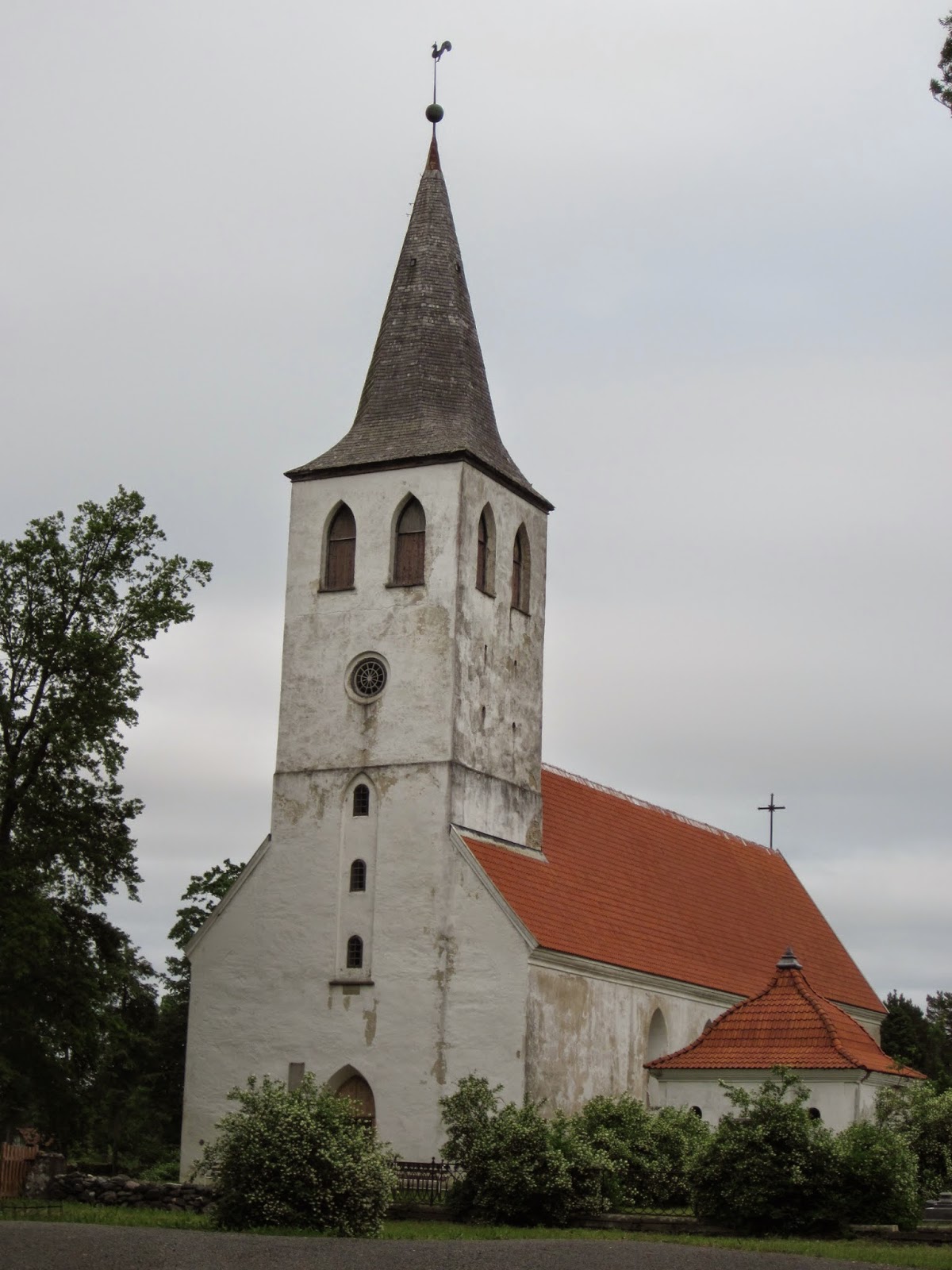 Finding Estonian Churches St Lawrence´s Lutheran Church in Pühalepa