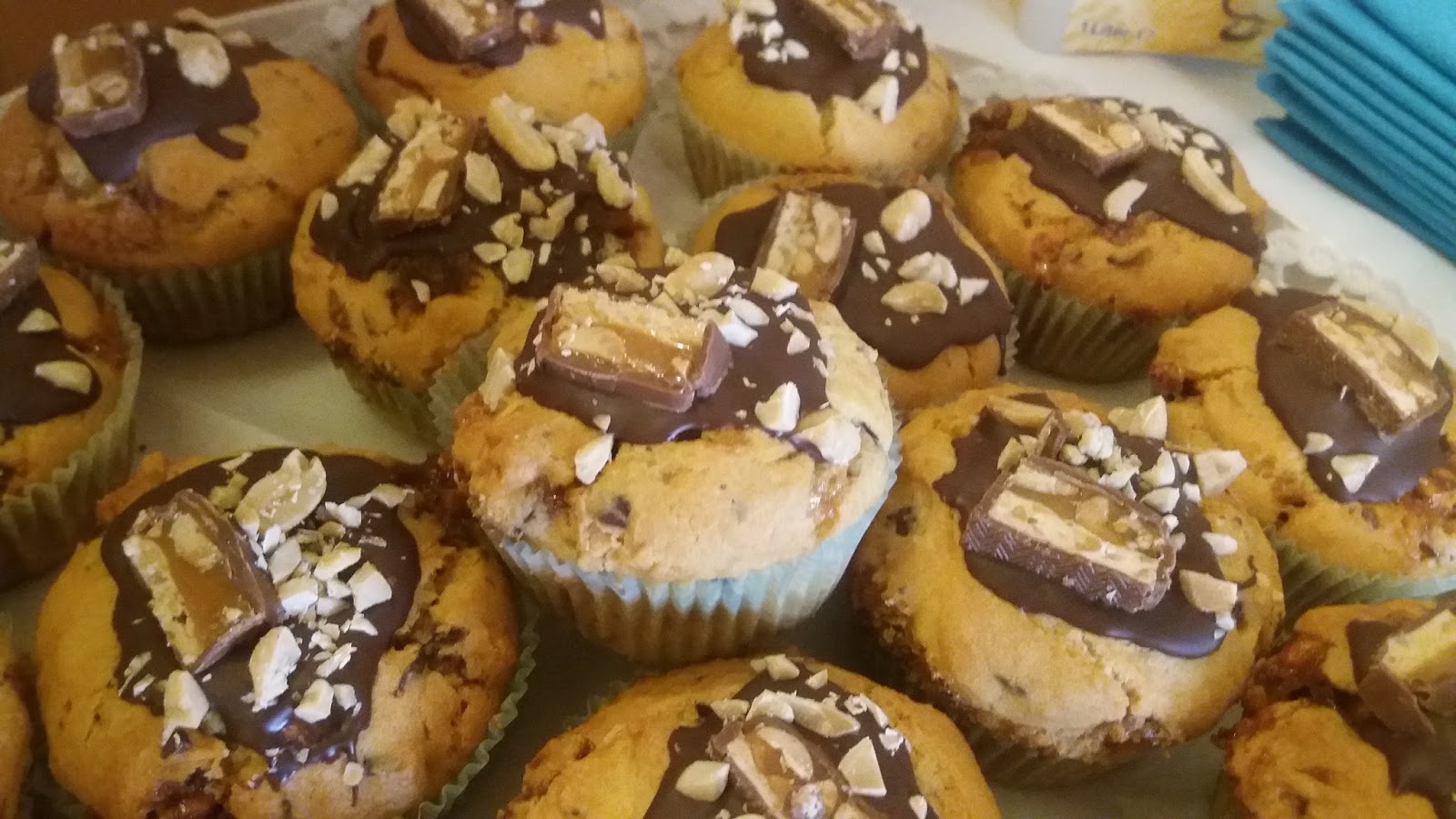 Snickers-Muffins Snickers-Muffins