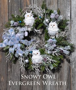 Snowy Owl Holiday Wreath