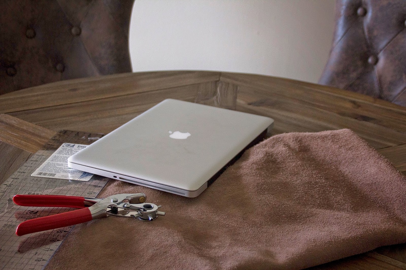 Leather Laptop Case DIY
