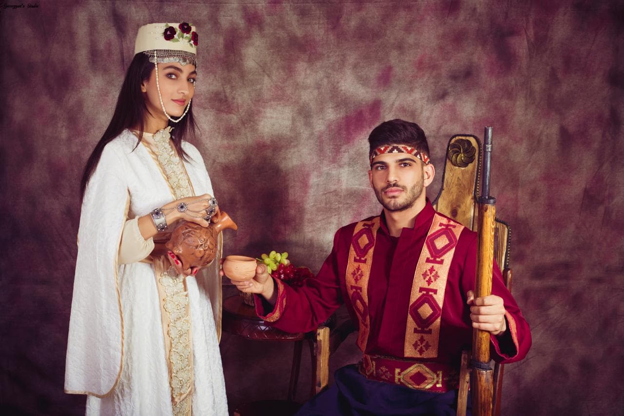 Сократис папастатопулос греческий футболист. Татары фото мужчин. Настоящие армяне. Армяне настоящие светлые. Грузины внешность.