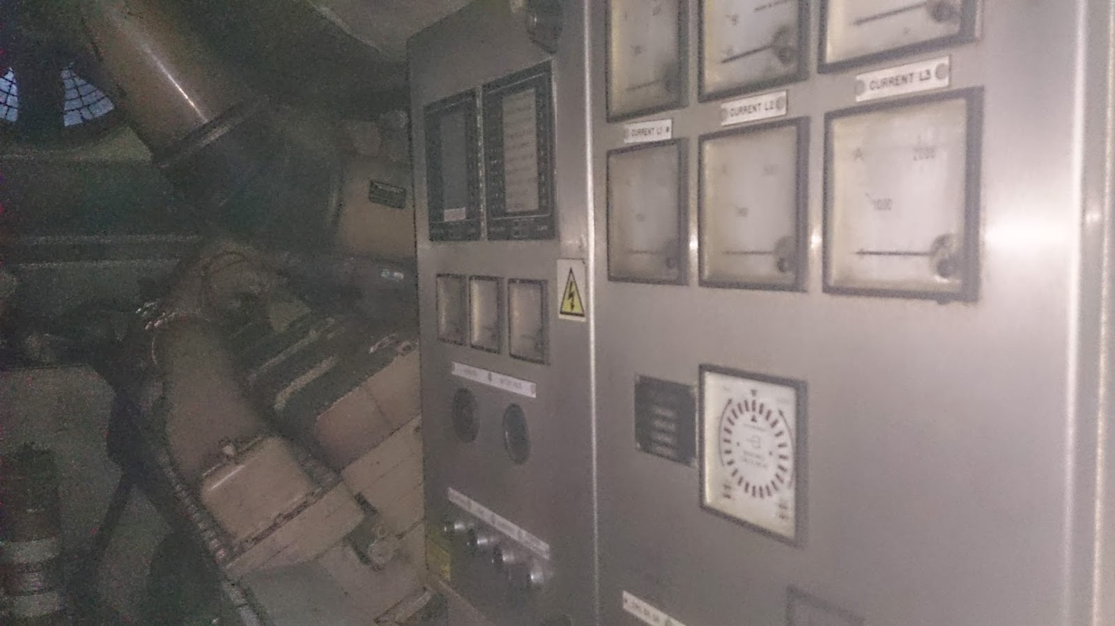used cummins diesel generator for sale, KVA, 1330, Canopy, India. second hand, RPM, 1500, 1200, 1000, 50 Hz Shipping, 1250 KVA, 1330 KVA, Standby generator, Cummins electric geenrator