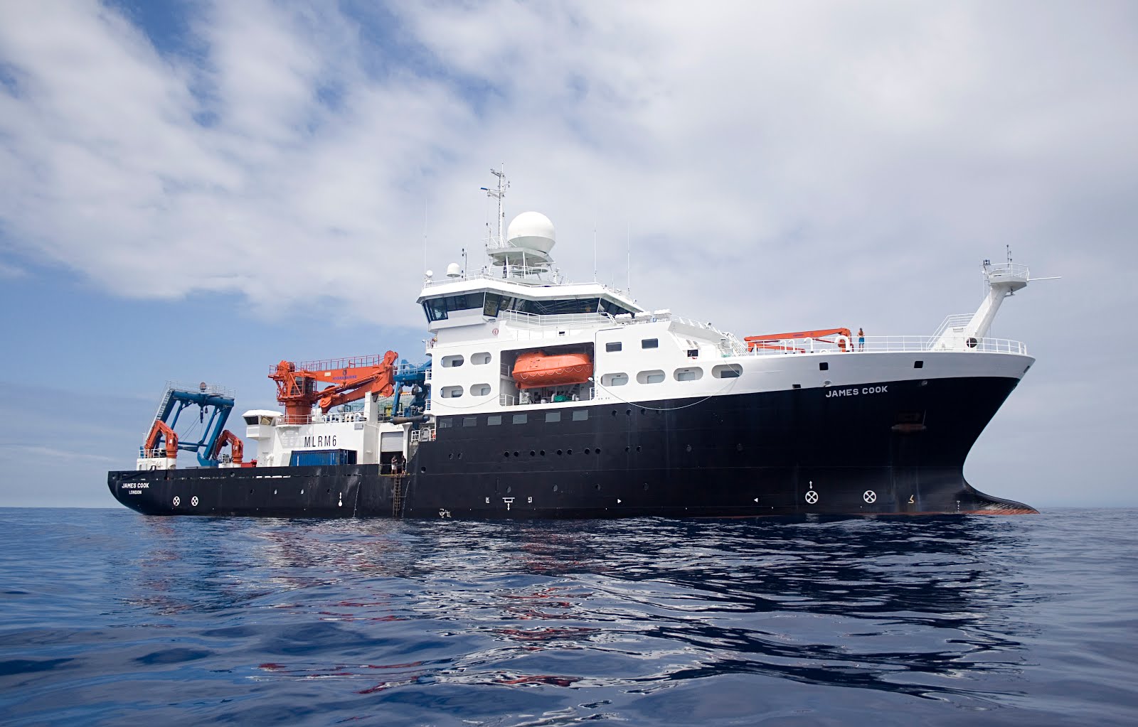 RRS James Cook