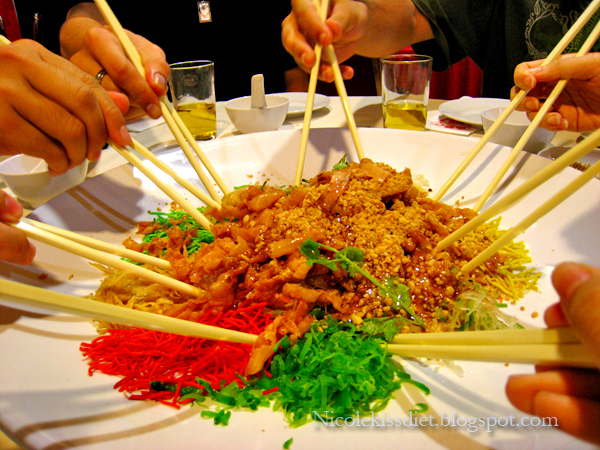 Prosperity toss (yee sang) recipe : sbs food JOM MAKAN!: YEE SANG COMPLETES CHINESE NEW YEAR!