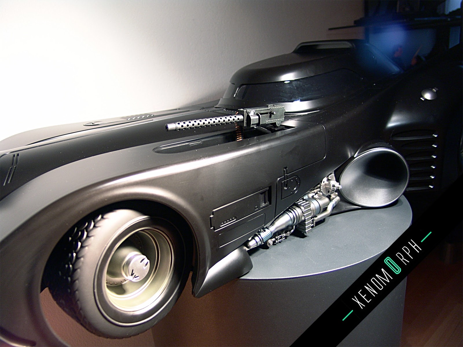 Hot Toys Batmobile 1989 1/6 photo review