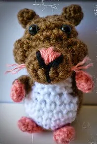 http://www.ravelry.com/patterns/library/hamster-3