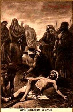 Gesù inchiodato alla croce