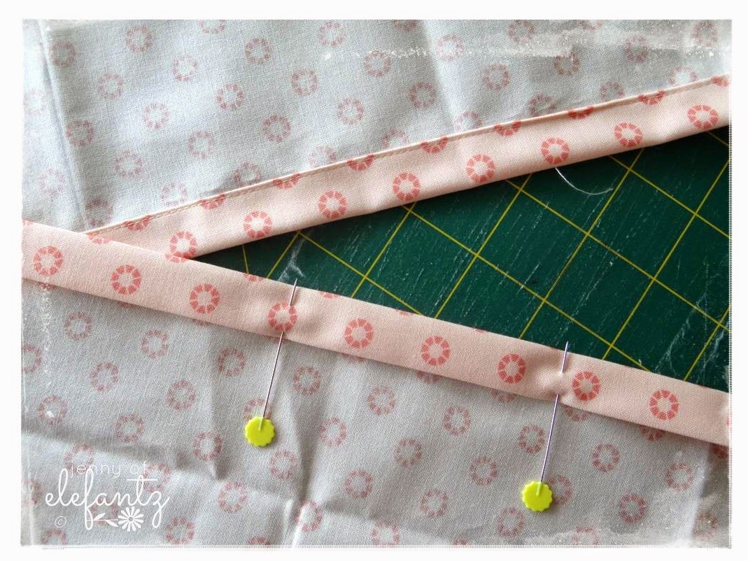 Jenny of ELEFANTZ TUTORIAL Scrappy Pillow with Stitchery...