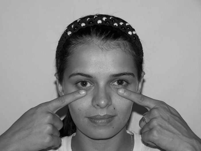 Obtain A NonInvasive Facelift Utilizing Facial Aerobics