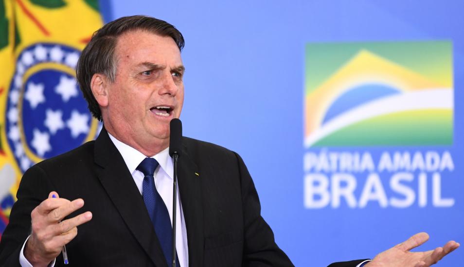 الرئيس البرازيلي جاير بولسونارو لا يقبل نتائج الانتخابات ويصدر أوامره لتعبئة القوات المسلحة في البلاد