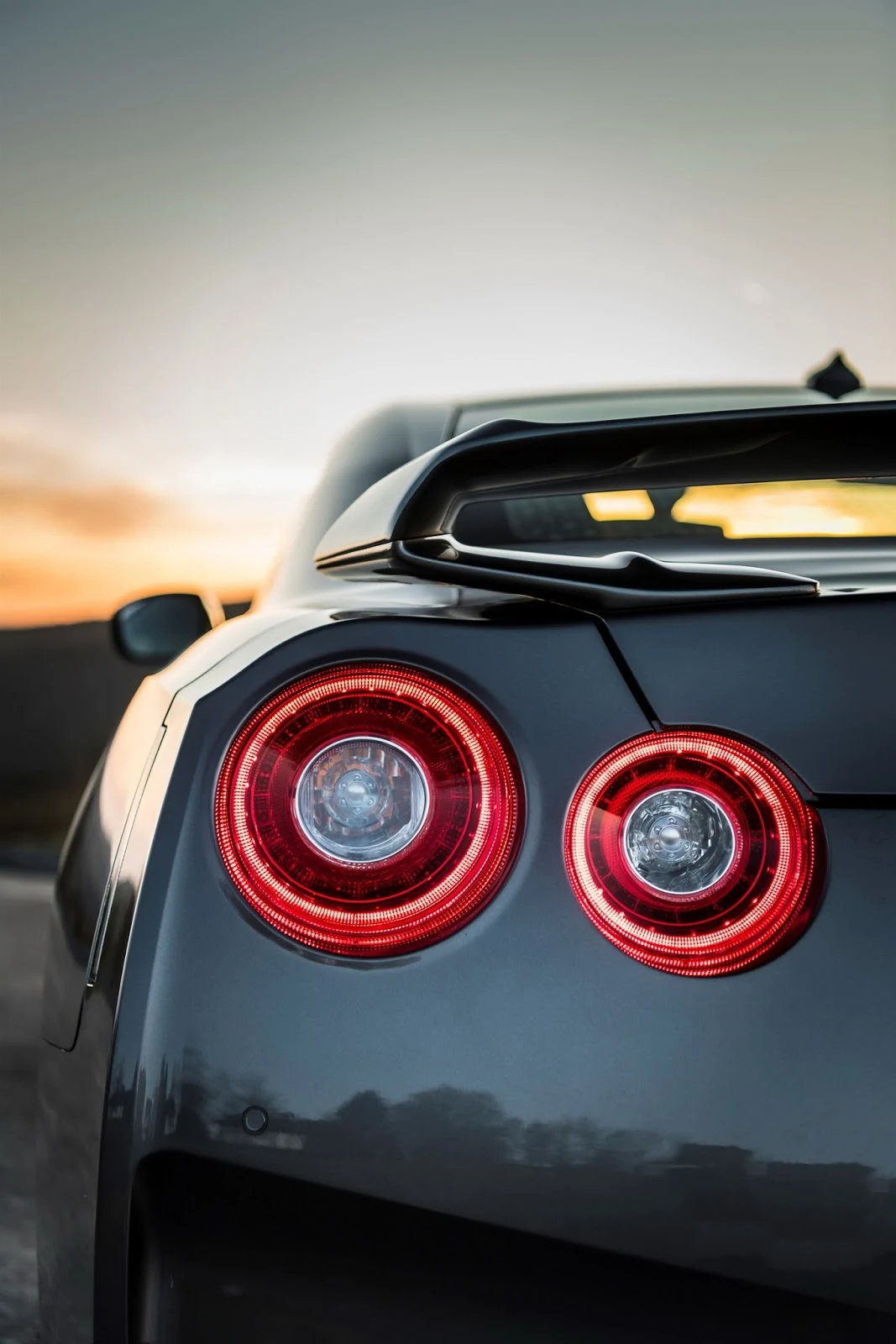 Nissan GT-R 2017 có giá bắt đầu 2,6 tỷ đồng