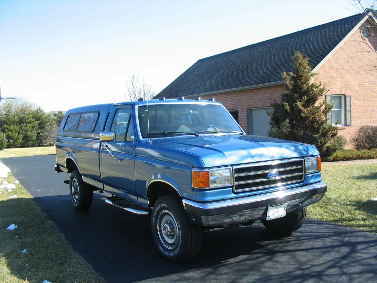 fuel: gas odometer: 85000 paint color: blue size: full-size title status: clean transmission: manual type: pickup. Beautiful classic Ford F-250 XLT Lariat ...