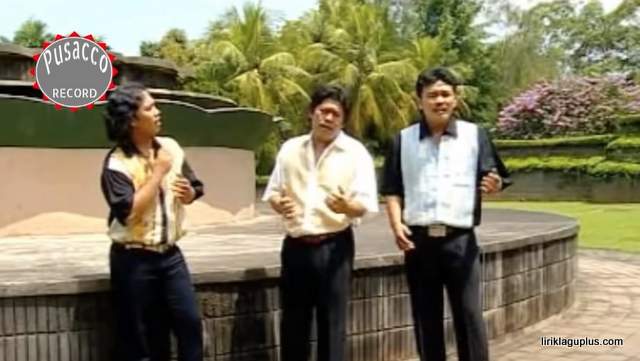 Lirik Lagu Parumaen Napogos Dan Artinya Lirik Plus