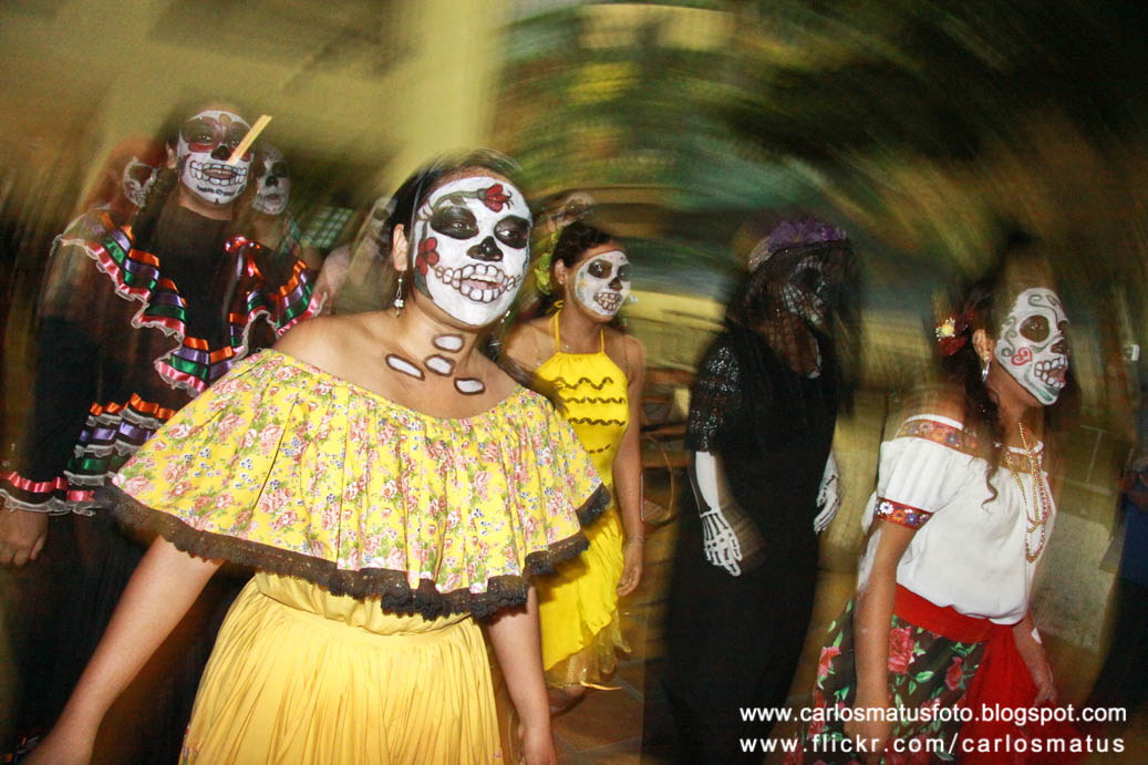 Mirada Hibrida Dia de muertos en