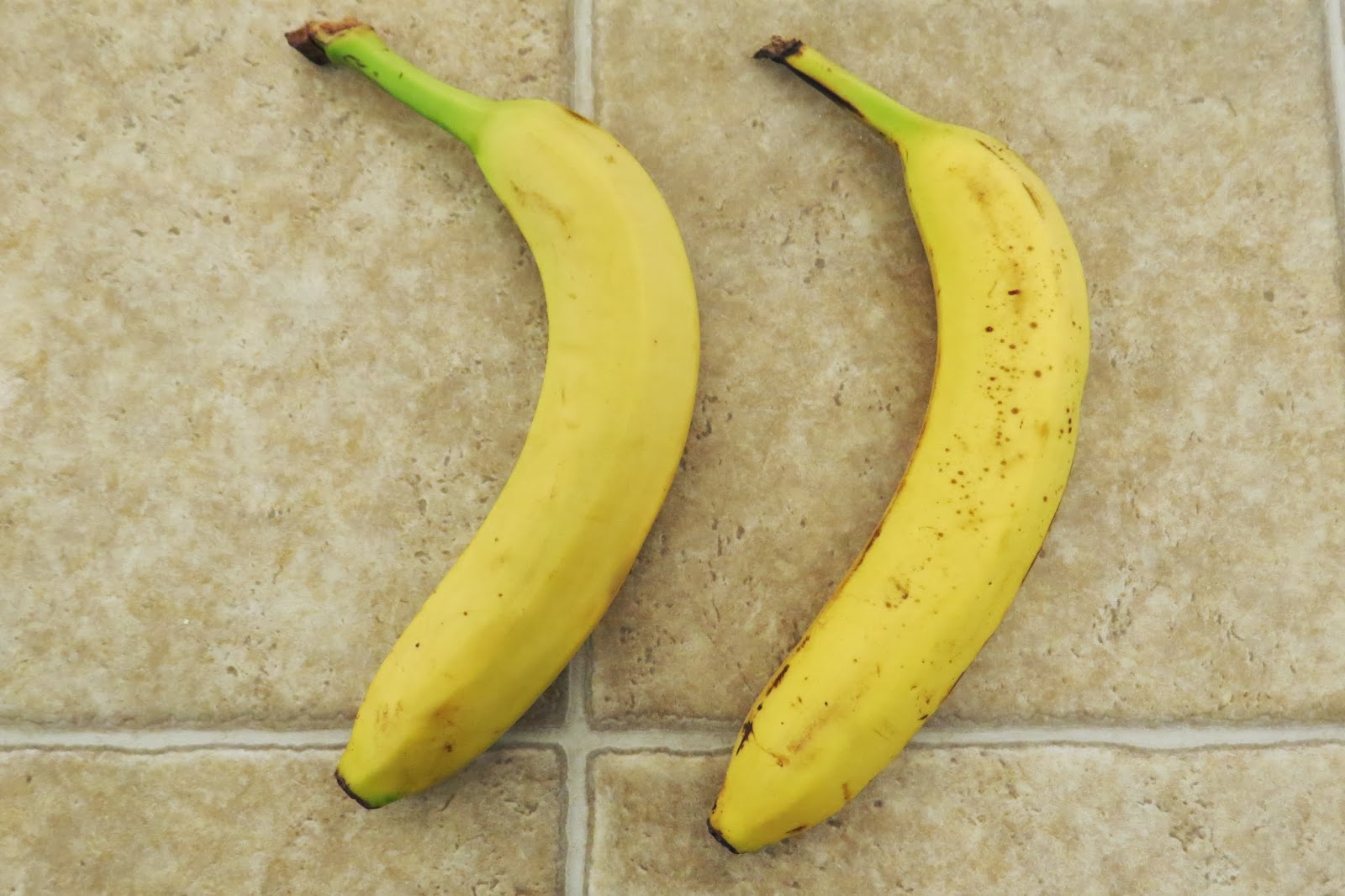 Keeping Bananas in Refrigerator The results of the Day 1 to 7 It